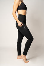 Load image into Gallery viewer, Chaturanga Legging in Black